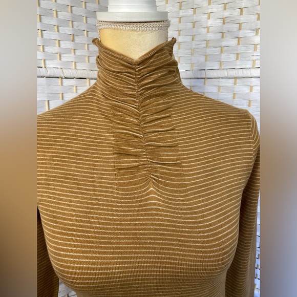 NWT Hem & Thread INA PIN STRIPE SHIRRING MOCK NECK TOP IN MUSTARD - Picture 9 of 13